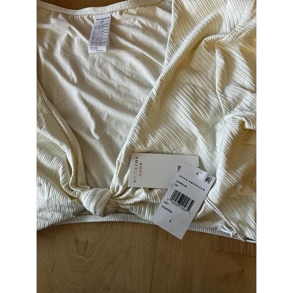 NWT Good American Swim Rib Twist Front T Shirt Top Cream Size 5 (XXL) - Picture 3 of 3